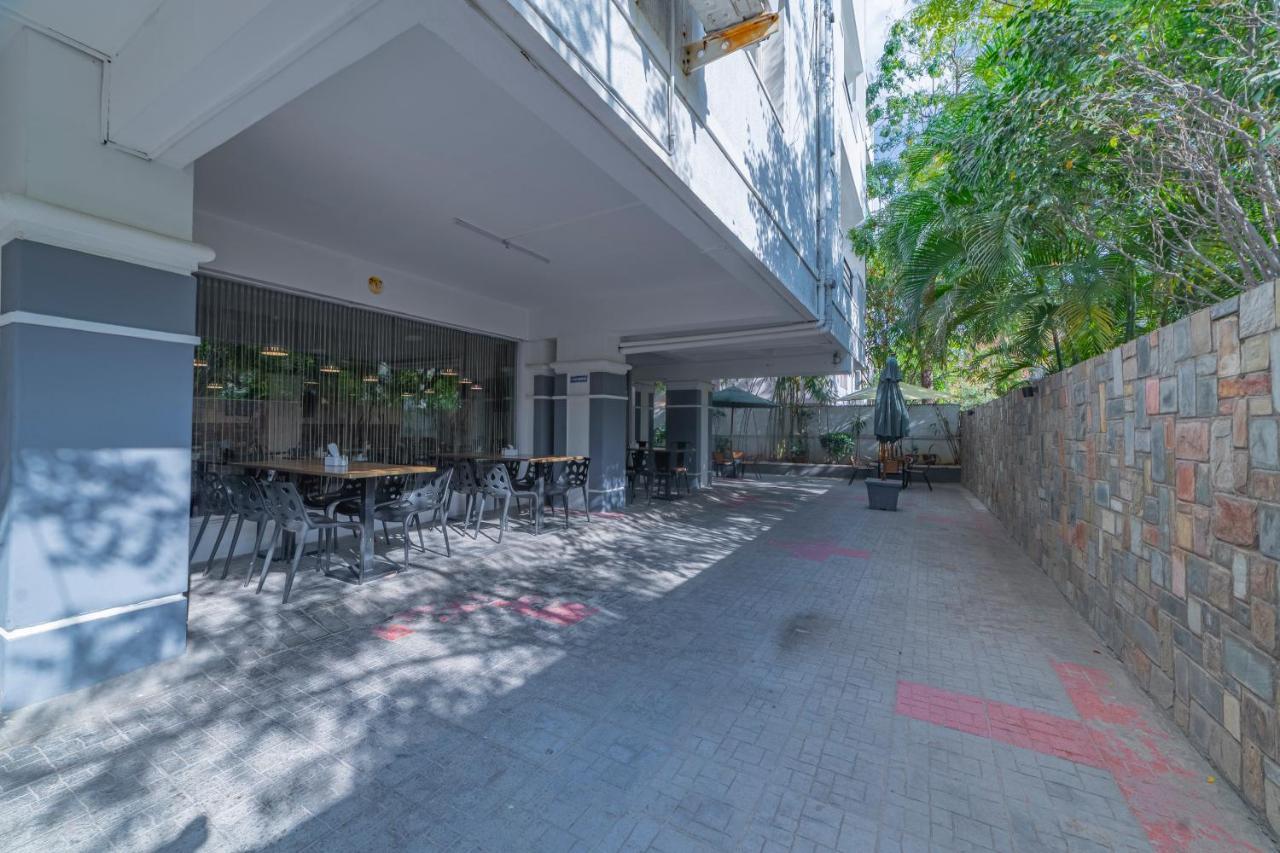 Hotel Athome , Whitefields, Kondapur Hyderabad Exteriör bild