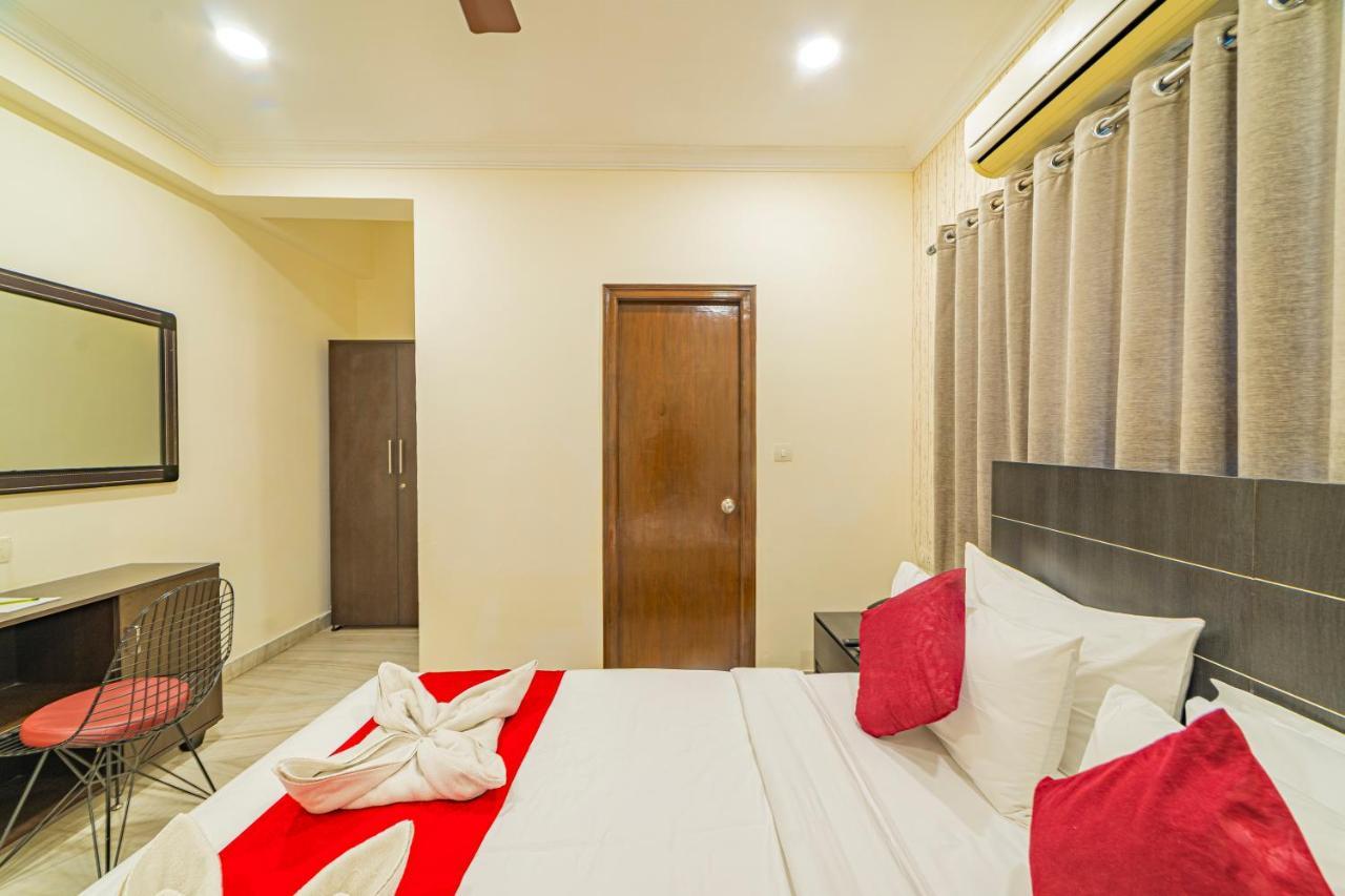 Hotel Athome , Whitefields, Kondapur Hyderabad Exteriör bild