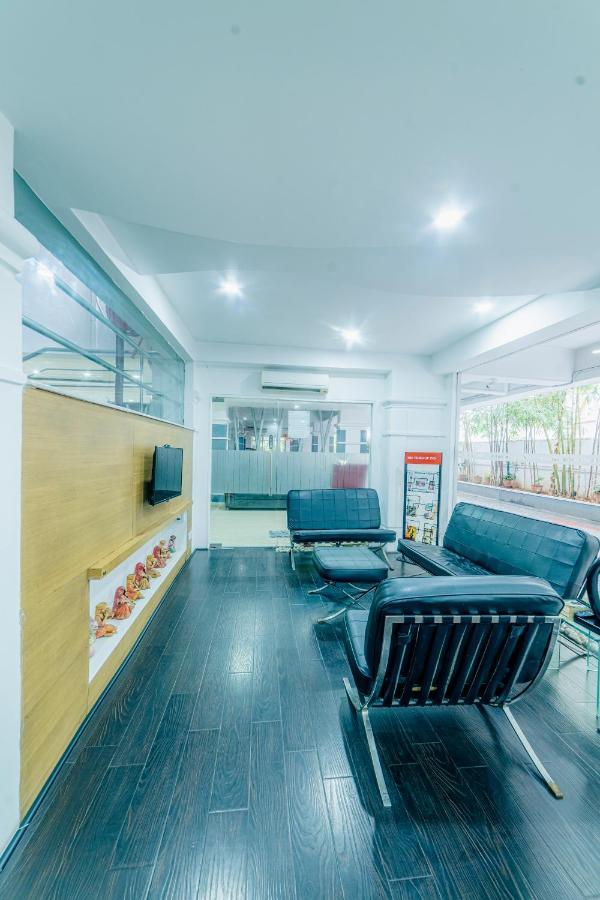Hotel Athome , Whitefields, Kondapur Hyderabad Exteriör bild